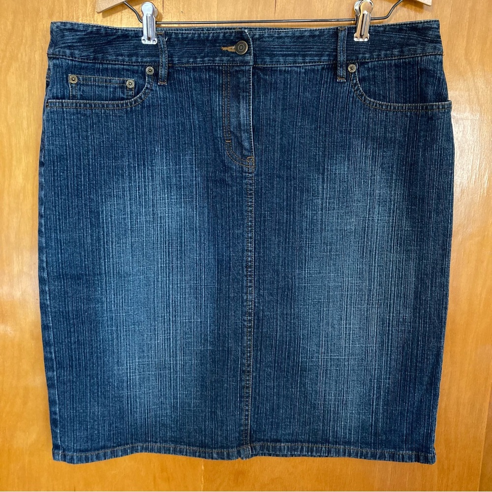 Ann Taylor LOFT Stretch Denim Mini Skirt Size 14